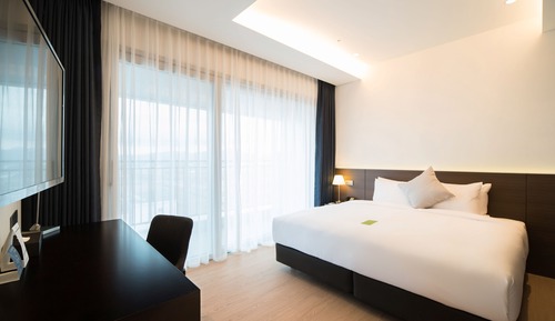 Grand Bleu Suite, Non Smoking, Ocean View (Executive Lounge for 2 people)