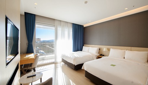 Superior Family Twin Room, No Ocean view