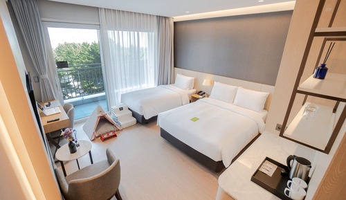 Pet Twin Room, No Ocean view