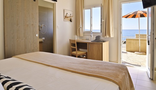 Habitación, frente al mar