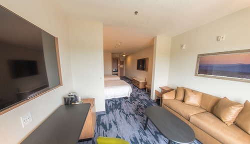 Suite, varias camas, vistas a la ciudad (Mobility Accessible, Tub)