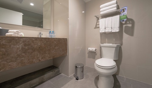 Habitación estándar, 2 camas de matrimonio (Top Floor)