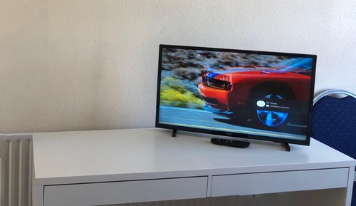 Habitación económica con 2 camas individuales, baño privado