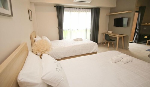 Standard Twin Room 