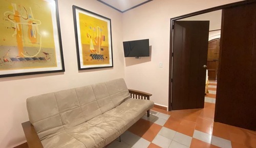 Suite Deluxe, 1 cama de matrimonio grande, no fumadores (Catedral y Merced)