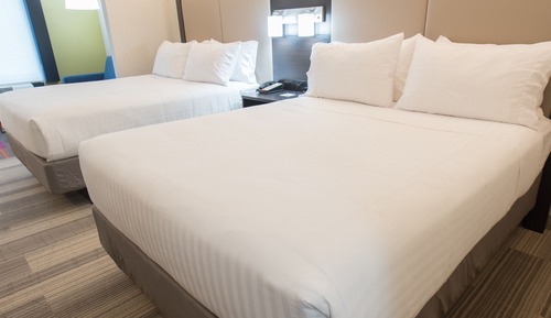 Habitación estándar, 2 camas de matrimonio (Mobility, Transfer Shower)