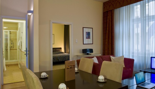 Ambassador suite 
