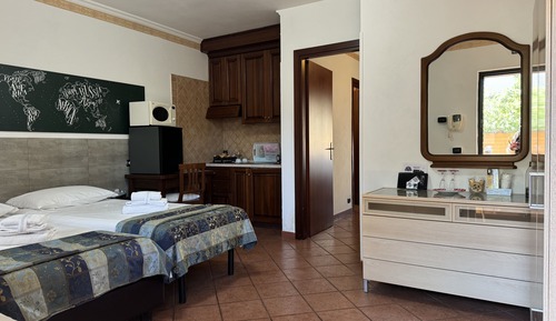 Habitación cuádruple Deluxe, balcón