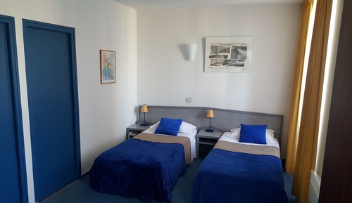 Habitación Confort con 2 camas individuales