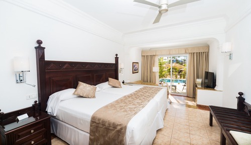 Suite junior, habitaciones comunicadas (Swim Up | 18+ | L)