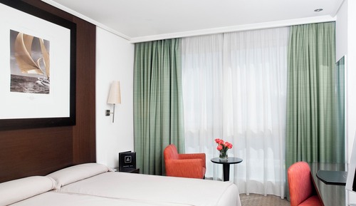 Habitación estándar, vistas parciales al mar