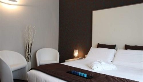 Habitación doble, 1 cama de matrimonio grande, vistas al parque