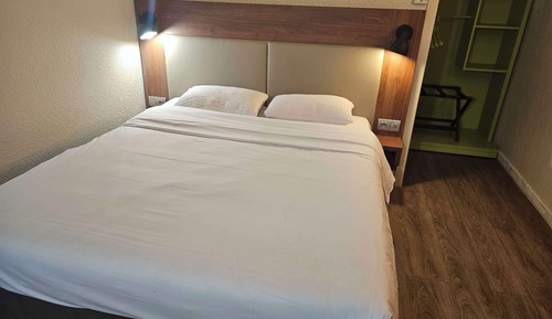 Next Generation, Habitación, 1 cama doble