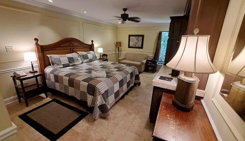  King Room 111