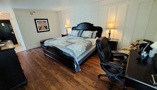 King Room 200