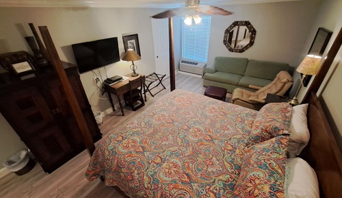  King Room 110