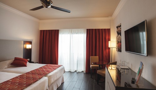 Habitación doble, balcón, vistas al mar