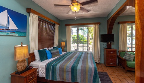 Suite estudio Premier, 1 cama de matrimonio grande, balcón, vistas parciales al mar