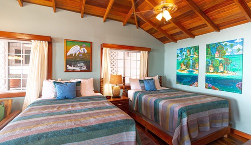 Suite estudio Premier, 2 camas dobles, balcón, vistas parciales al mar