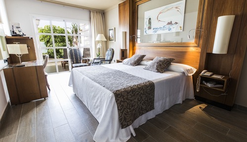 Habitación Confort doble, vistas al jardín