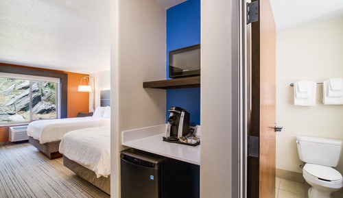 Habitación estándar, 2 camas de matrimonio, vistas a la ciudad