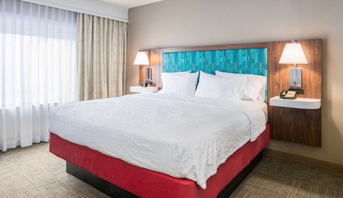 Estudio, matrimonial grande, sofá cama