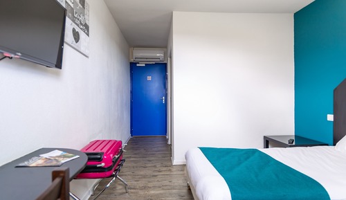 Habitación con 2 camas individuales (Air-conditioned)