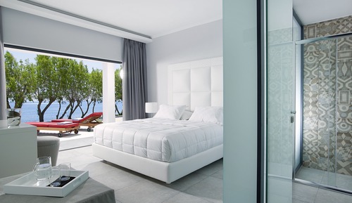 Bungalow, frente a la playa