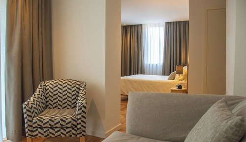 Habitación triple superior, balcón