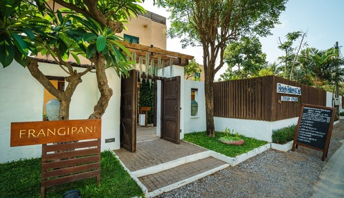 2BR Frangipani Beachfront Pool Access Suite