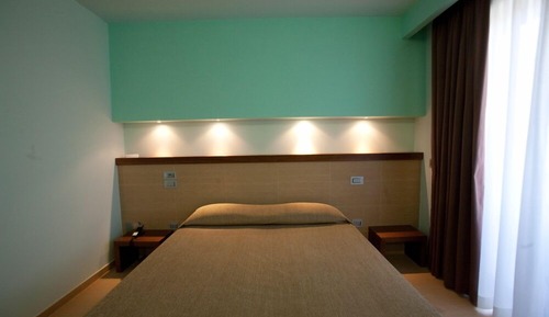 Habitación doble de uso individual, baño privado