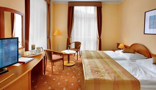 Neapol - Superior Double or Twin Room with Wellness and Fitness Access