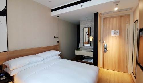 Habitación, 1 cama de matrimonio, vistas a la ciudad