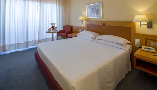 Habitación clásica, 1 cama de matrimonio grande, balcón