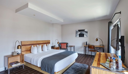 Habitación superior, 1 cama de matrimonio grande, balcón
