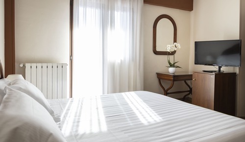 Habitación estándar doble, 1 cama doble o 2 individuales