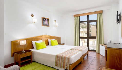 Habitación con 1 cama doble o 2 individuales