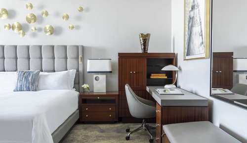 Suite, 2 habitaciones, balcón, vistas al mar (1 King, 2 Queens)