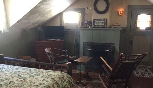 Suite básica, varias camas, chimenea