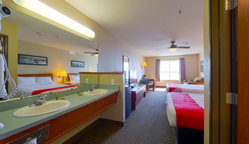 Habitación doble, 2 camas de matrimonio, vistas a la bahía (Pet Friendly)