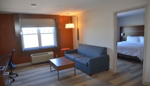 Suite, 1 cama de matrimonio grande con sofá cama
