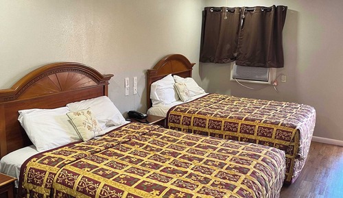 Habitación económica doble, 2 camas de matrimonio
