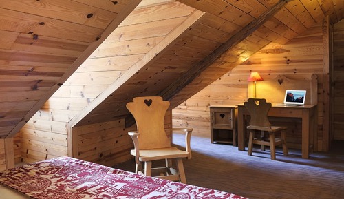 Habitación clásica con 1 cama doble o 2 individuales