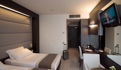 Habitación estándar con 2 camas individuales, accesible para personas con discapacidad