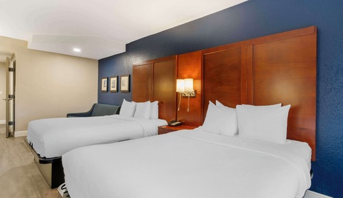 Suite, 2 camas de matrimonio, no fumadores