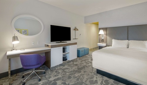 Estándar con cama de matrimonio King