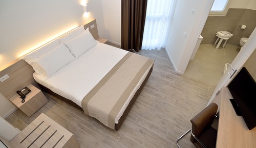 Habitación superior con 1 cama doble o 2 individuales, 1 habitación