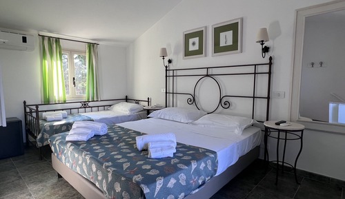 Habitación cuádruple estándar