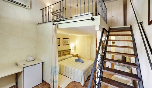 Habitación clásica con 1 cama doble o 2 individuales, patio