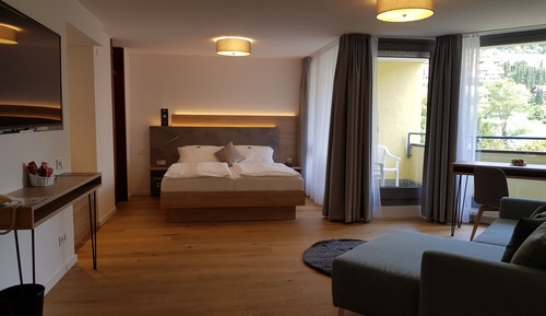 Junior suite with balcony